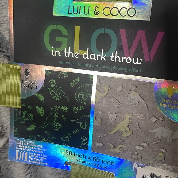 Dinosaur Throw Blanket - Picture 2 of 5